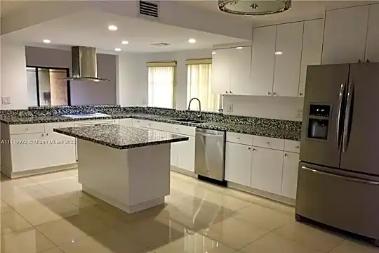 1990 Brickell Ave #I Photo 1