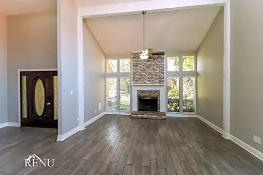 10607 Sagevale Ln Photo 2