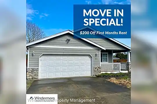8236 Chilliwack Rd Photo 1