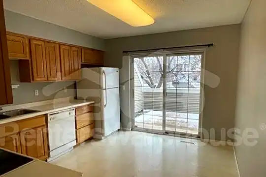15645 25th Pl N Photo 2