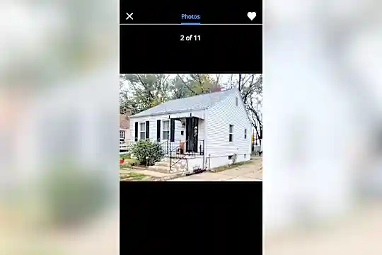 1546 E Division St Photo 2