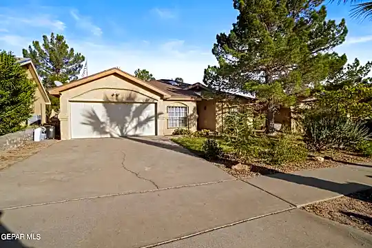 5488 Ridge St Photo 1