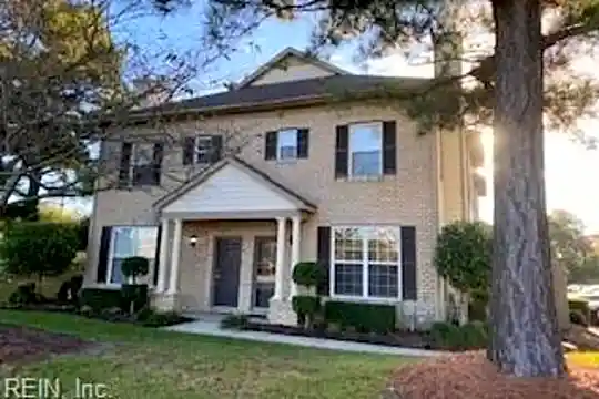 2040 Hardwick Ct Photo 1