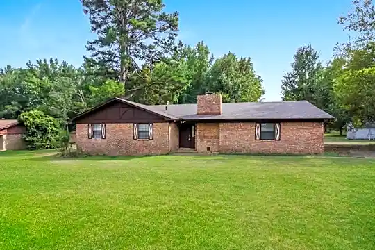 697 Couchwood Dr Photo 1