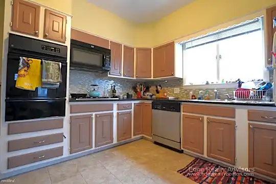 80 Etna St Photo 1