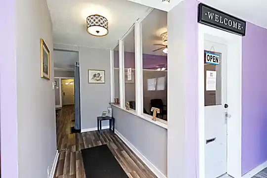 University Parallel Graduate Student Housing Photo 1