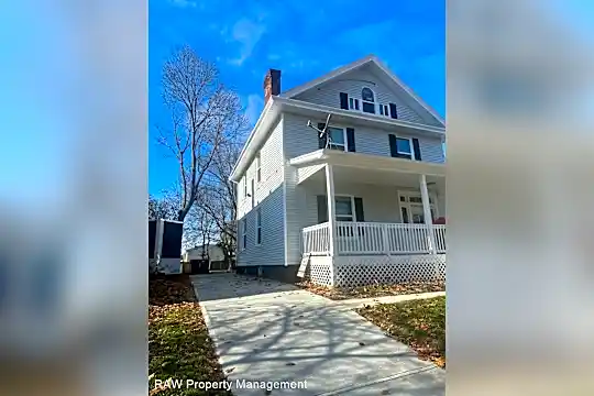 227 Washington Ave Photo 2