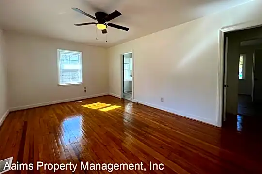 2073 Osceola Dr Photo 2