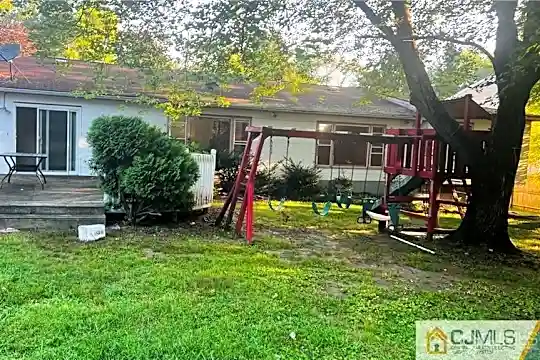 425 Union Hill Rd Photo 2