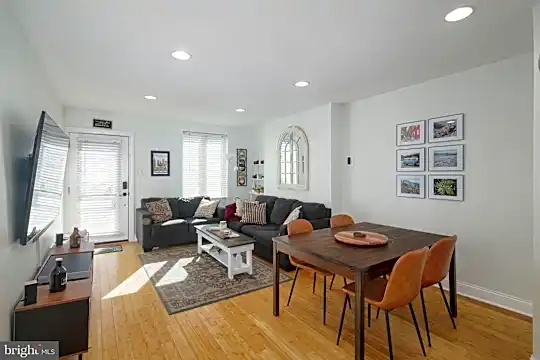 2544 Sepviva St Photo 1