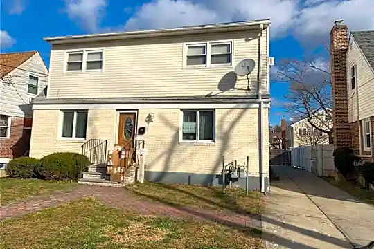 76-29 271st St #2ND