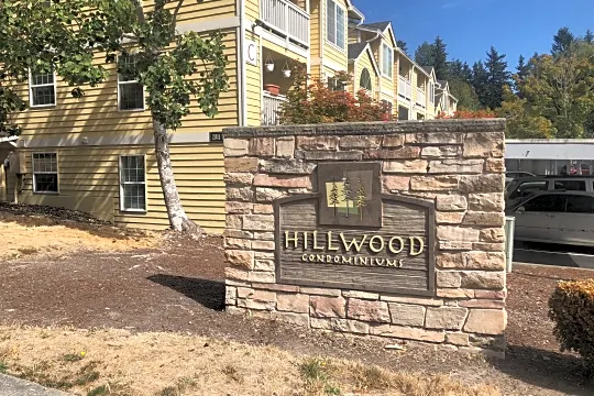Hillwood Condominiums Photo 2