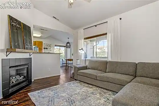 7124 Ash Creek Heights Photo 1