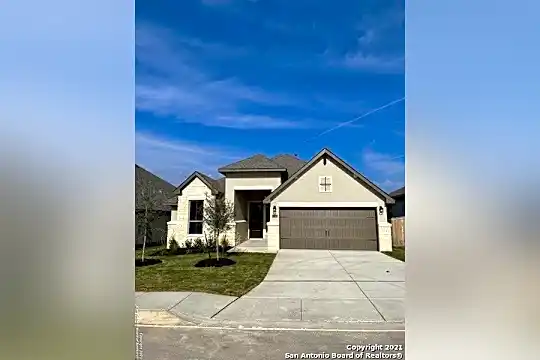 1145 Cadogan Squire Photo 1