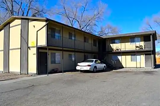 1402 Glenwood Ave Photo 1