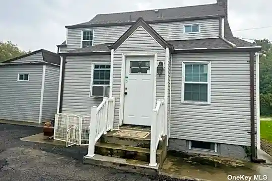 32 Covert Ave Photo 1