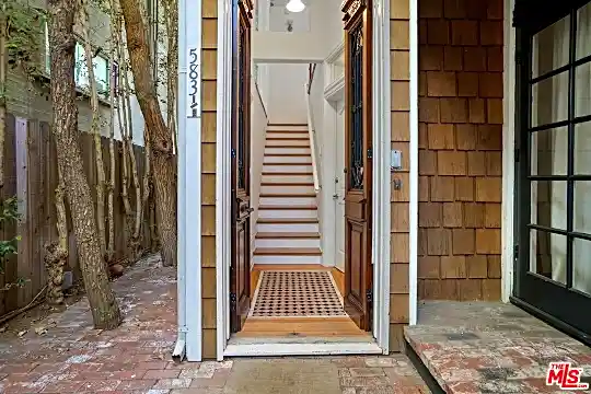 583 Venice Blvd. Photo 2