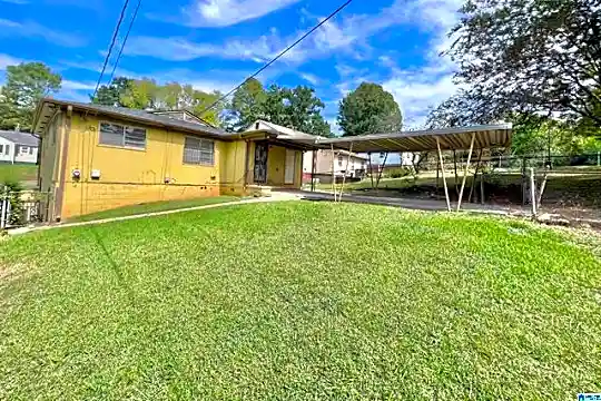 957 47th St Ensley Photo 2