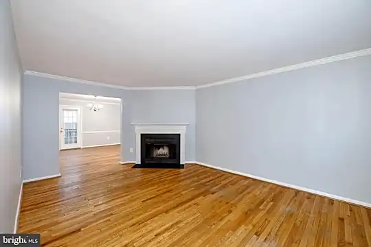 5908 Ambassador Way Photo 2
