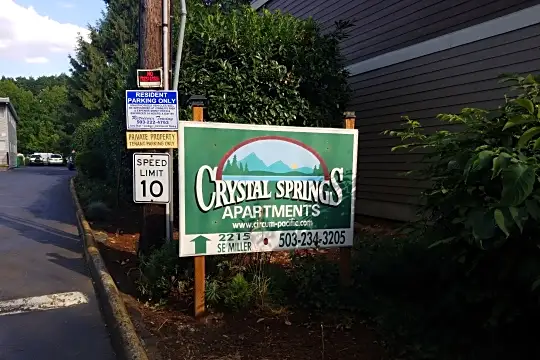 Crystal Springs Apartments Photo 2