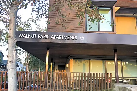 Walnut Park Apartments Photo 2
