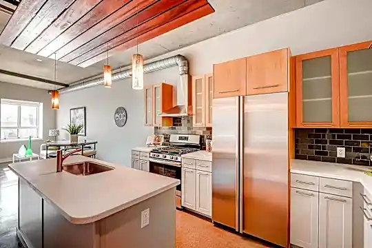 1610 Little Raven St Photo 1