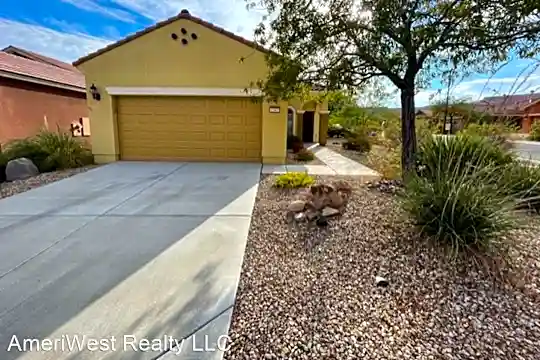 1342 Springdale Photo 1