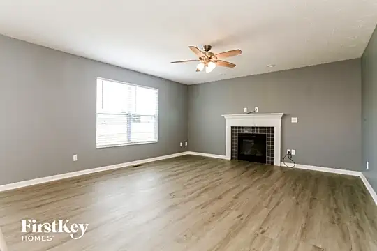 1510 Somerton Court Photo 2