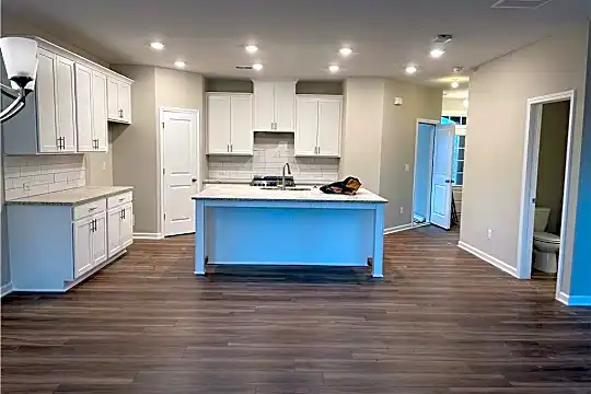 500 Duval Dr Photo 1