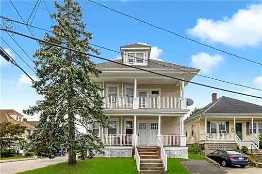 4 Glover St Photo 2