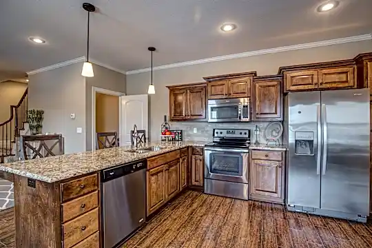 Prairie Pines Townhomes Photo 1