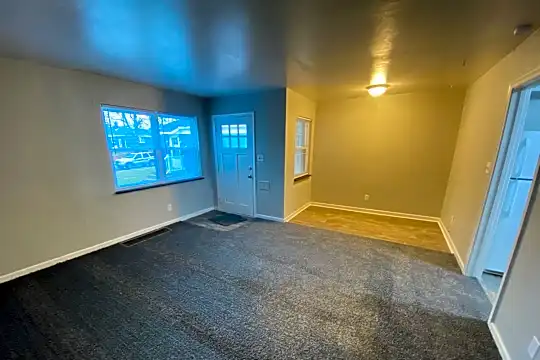 154 Miami Ave Photo 2