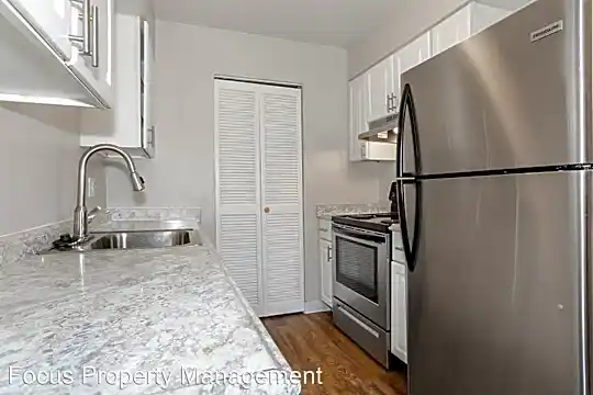 806 Gawain Cir Photo 2