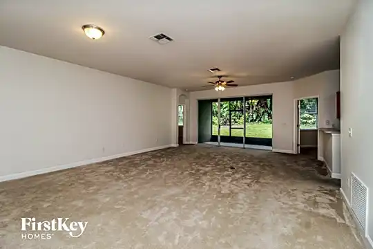 1087 Golf Point Loop Photo 2