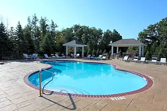 Stonebrooke Village Luxury Apartments Photo 2