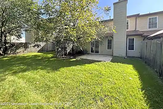 21 Mariners Cove Photo 2