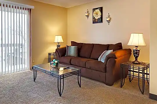 Bison Apartments Photo 2