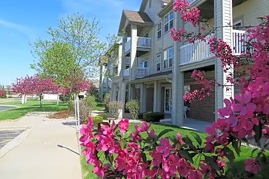 Evia Senior Apartments Photo 1