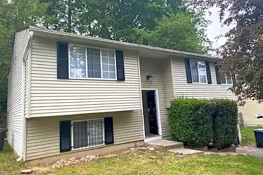 SCP 88 Garner Ave - House Rental in Waldorf, MD