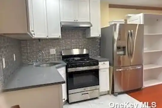 32-42 77th St #2FL Photo 2