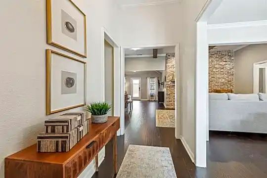 6109 Candlepath Trail Photo 2