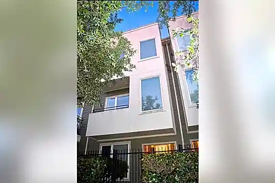 1403 Delano St Photo 1