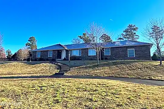 22 Briarwood Dr Photo 1