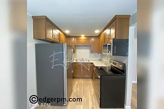211 Angie Dr Photo 1
