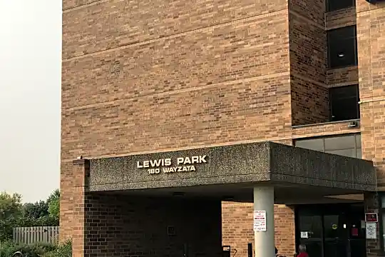 Lewis Park Apts Photo 2