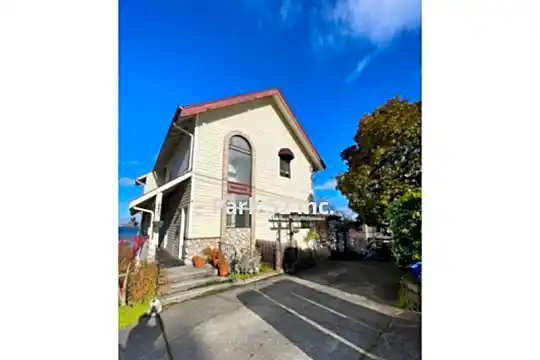 2419 N 31st St Photo 1