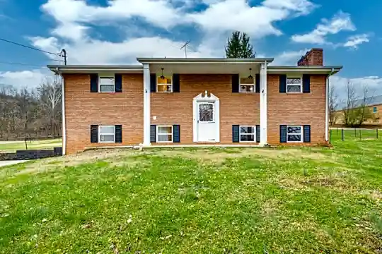 134 Howes Chapel Rd Photo 1
