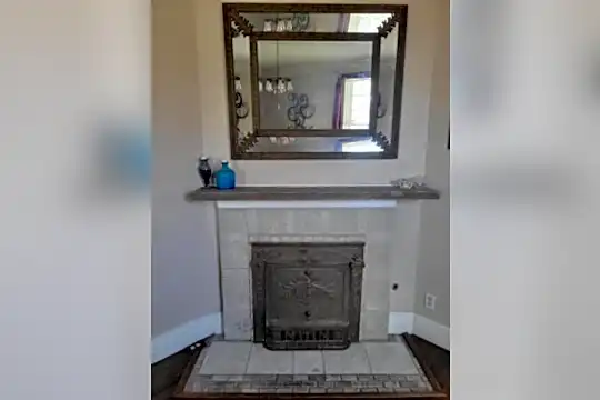 428 E San Miguel St Photo 2