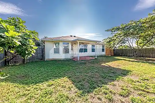 109 Covey Ln Photo 1
