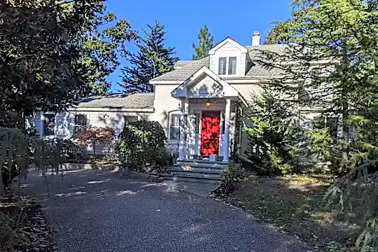 10 Marvin Ave Photo 1
